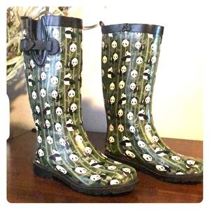 Capelli women’s rain boots